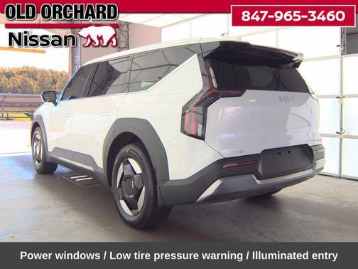 Snow White Pearl 2024 Kia EV9 Light Long Range