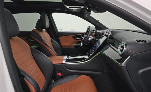 2025 Mercedes-Benz GLC 300 4MATIC