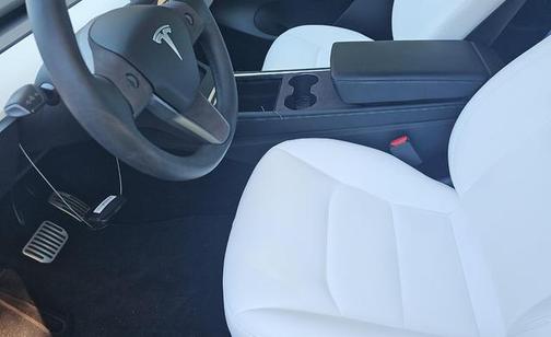 2022 Tesla Model Y Long Range Dual Motor All-Wheel Drive