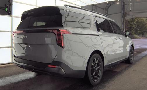 Ceramic Silver 2025 Kia Carnival SX