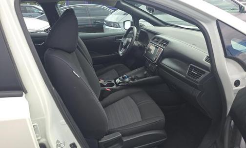 2025 Nissan Leaf SV PLUS