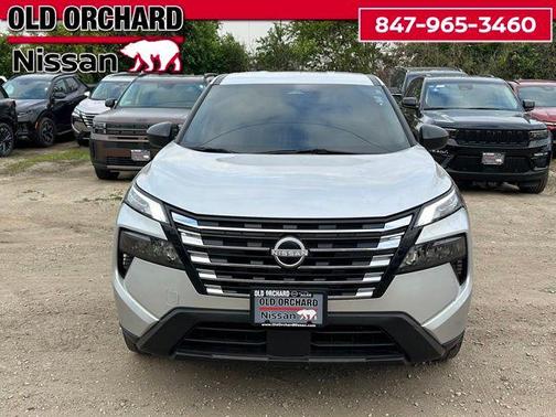 Brilliant Silver Metallic 2025 Nissan Rogue S