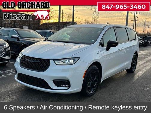 2024 Chrysler Pacifica Hybrid S Appearance Pkg