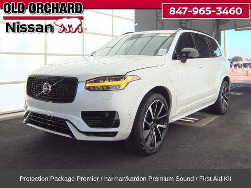 2023 Volvo XC90 Recharge Plug-In Hybrid T8 Plus Dark Theme 7-Seater