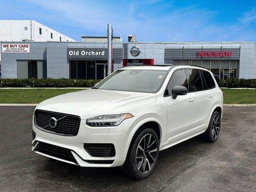 2023 Volvo XC90 Recharge Plug-In Hybrid T8 Plus Dark Theme 7-Seater