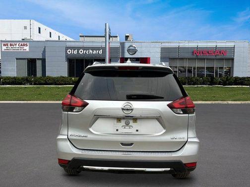 Brilliant Silver 2017 Nissan Rogue SV