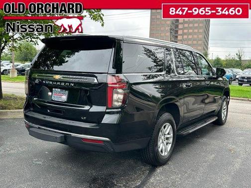 Black 2022 Chevrolet Suburban LT