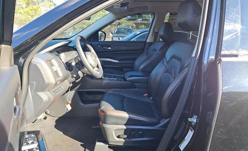 2023 Nissan Pathfinder Platinum 4WD