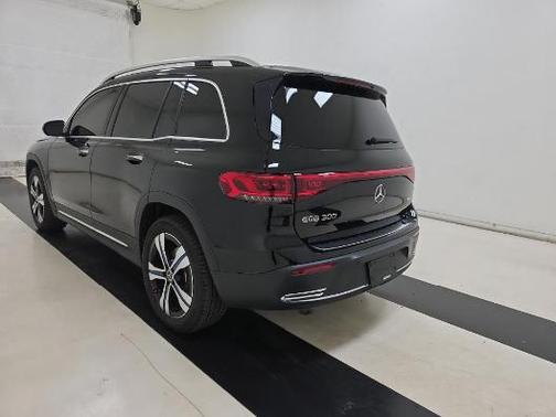 2023 Mercedes-Benz EQB 300 4MATIC