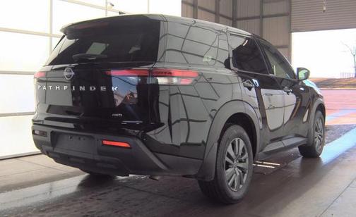 2024 Nissan Pathfinder S 4WD