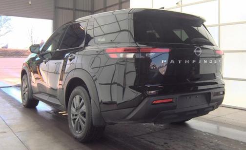 2024 Nissan Pathfinder S 4WD