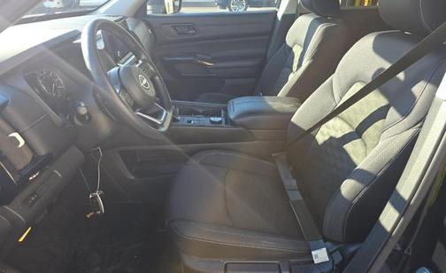 2024 Nissan Pathfinder S 4WD