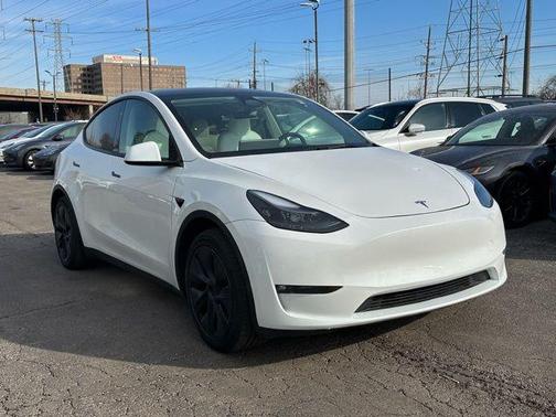 2024 Tesla Model Y Long Range Dual Motor All-Wheel Drive