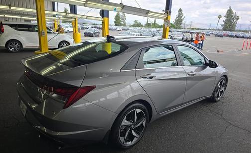 Fluid Metal 2023 Hyundai ELANTRA HEV Limited