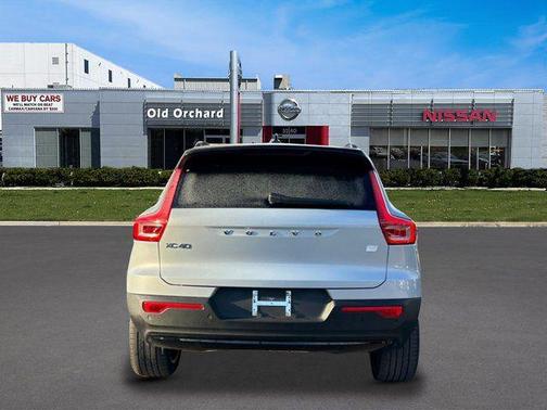 2022 Volvo XC40 Recharge Pure Electric P8 Twin Plus