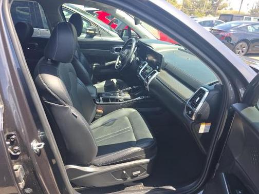 2022 Kia Sorento Plug-In Hybrid SX