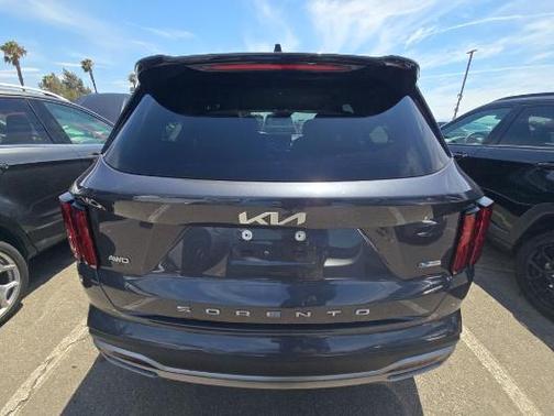 2022 Kia Sorento Plug-In Hybrid SX