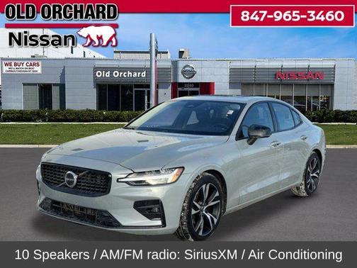 2024 Volvo S60 B5 Core Dark Theme