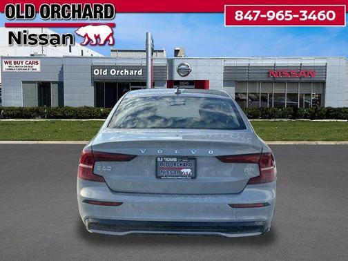 2024 Volvo S60 B5 Core Dark Theme