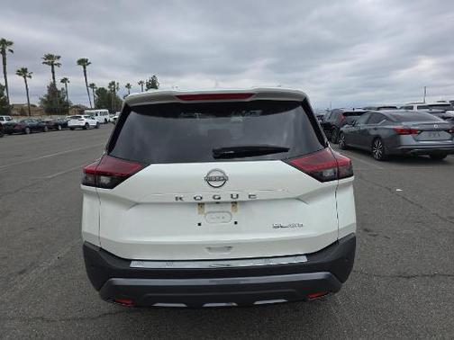 2022 Nissan Rogue SL