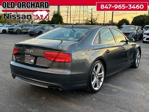 2013 Audi S8 4.0T