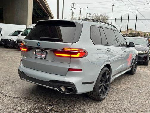 Brooklyn Gray Metallic 2023 BMW X7 xDrive40i
