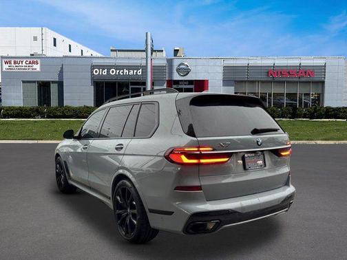 Brooklyn Gray Metallic 2023 BMW X7 xDrive40i