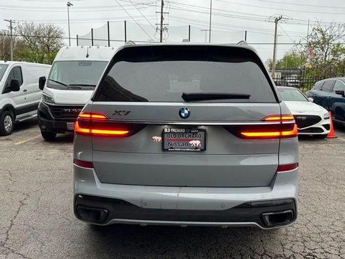 Brooklyn Gray Metallic 2023 BMW X7 xDrive40i