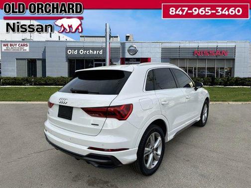 2022 Audi Q3 45 S line Premium