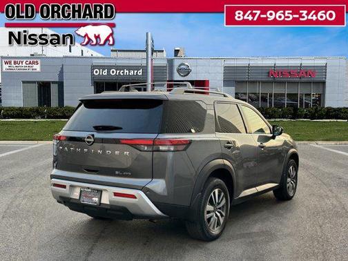 2022 Nissan Pathfinder SL 4WD