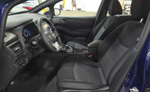 2025 Nissan Leaf S