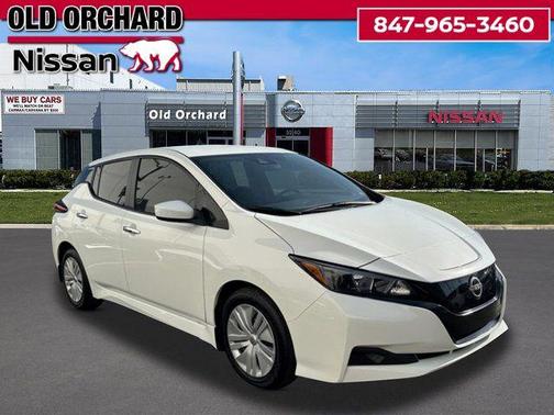 Glacier White 2024 Nissan Leaf S