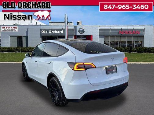 2022 Tesla Model Y Long Range Dual Motor All-Wheel Drive