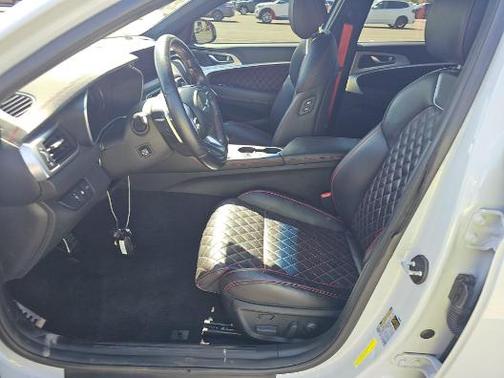 2022 Genesis G70 3.3T AWD
