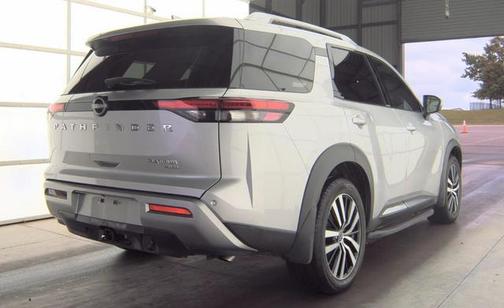 2024 Nissan Pathfinder Platinum 4WD