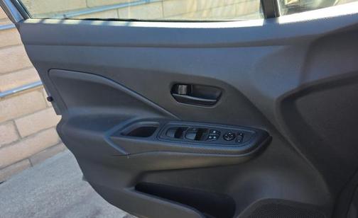 2022 Nissan Versa 1.6 S