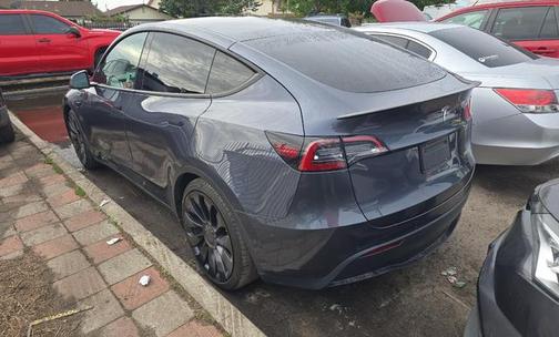 2022 Tesla Model Y Performance Dual Motor All-Wheel Drive