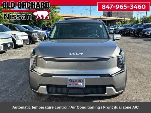 Pebble Gray 2024 Kia EV9 Wind