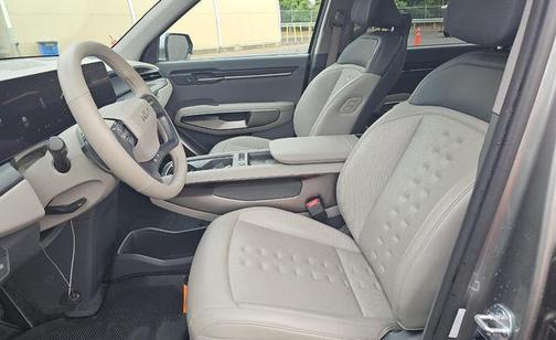 Pebble Gray 2024 Kia EV9 Wind