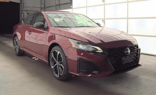 2023 Nissan Altima SR Intelligent AWD