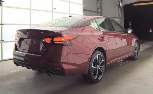 2023 Nissan Altima SR Intelligent AWD