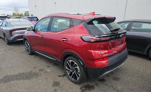 Cherry Red Tintcoat 2022 Chevrolet Bolt EUV FWD Premier
