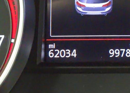 2021 Volkswagen Golf GTI 2.0T SE DSG