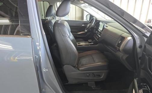 Solid Gray/Super Black 2023 Nissan Pathfinder Platinum 4WD