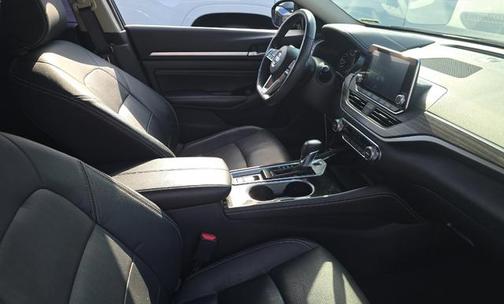 2022 Nissan Altima 2.5 SL