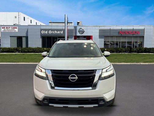 2023 Nissan Pathfinder Platinum 4WD