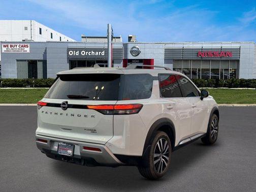 2023 Nissan Pathfinder Platinum 4WD