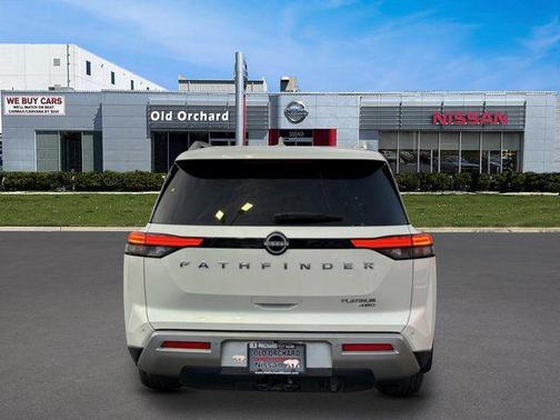 2023 Nissan Pathfinder Platinum 4WD