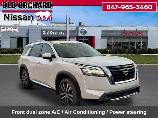 White 2023 Nissan Pathfinder Platinum 4WD