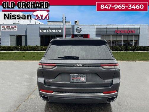 2022 Jeep Grand Cherokee Summit